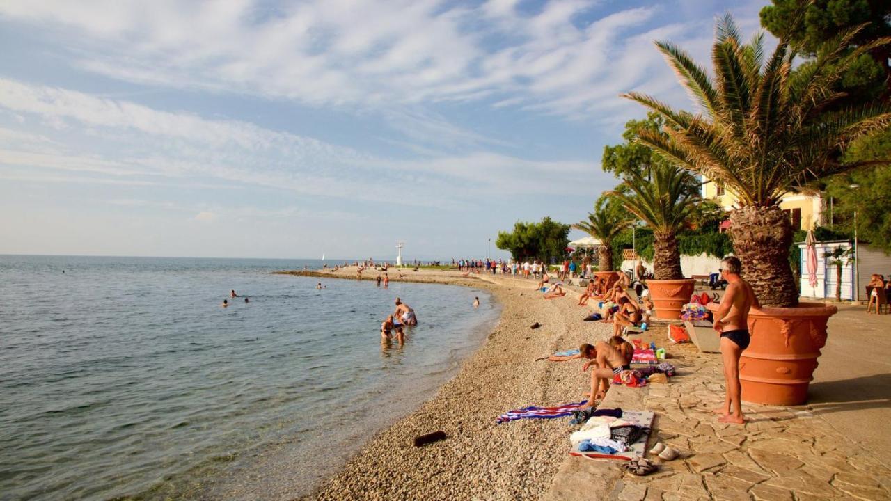 Apartma Lavela Izola Esterno foto