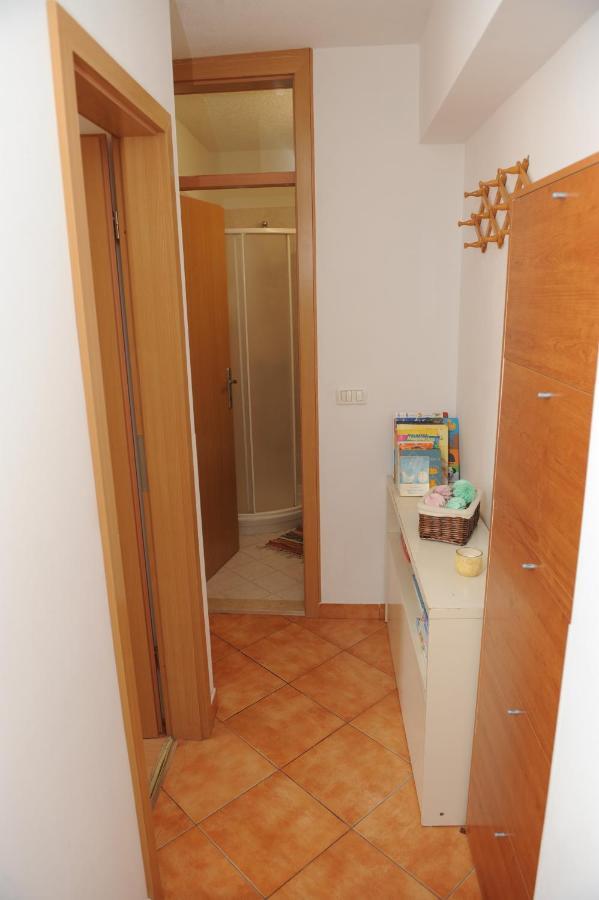 Apartma Lavela Izola Esterno foto