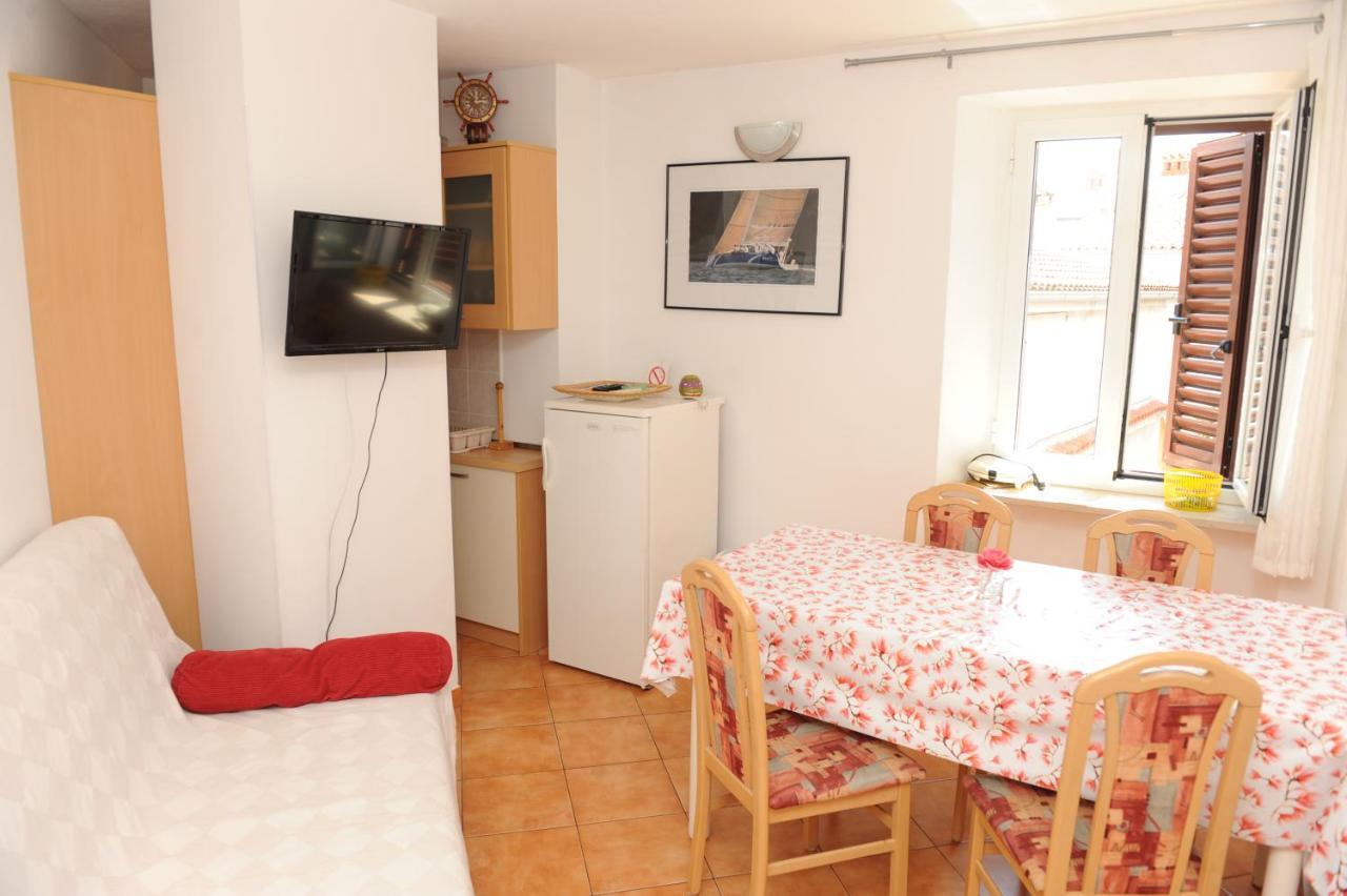 Apartma Lavela Izola Esterno foto